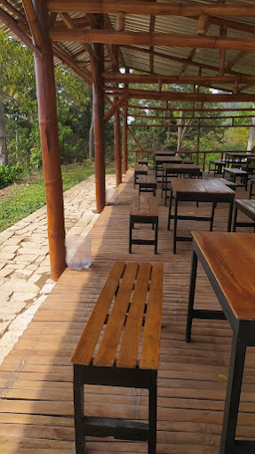 Amazing Trawas Café